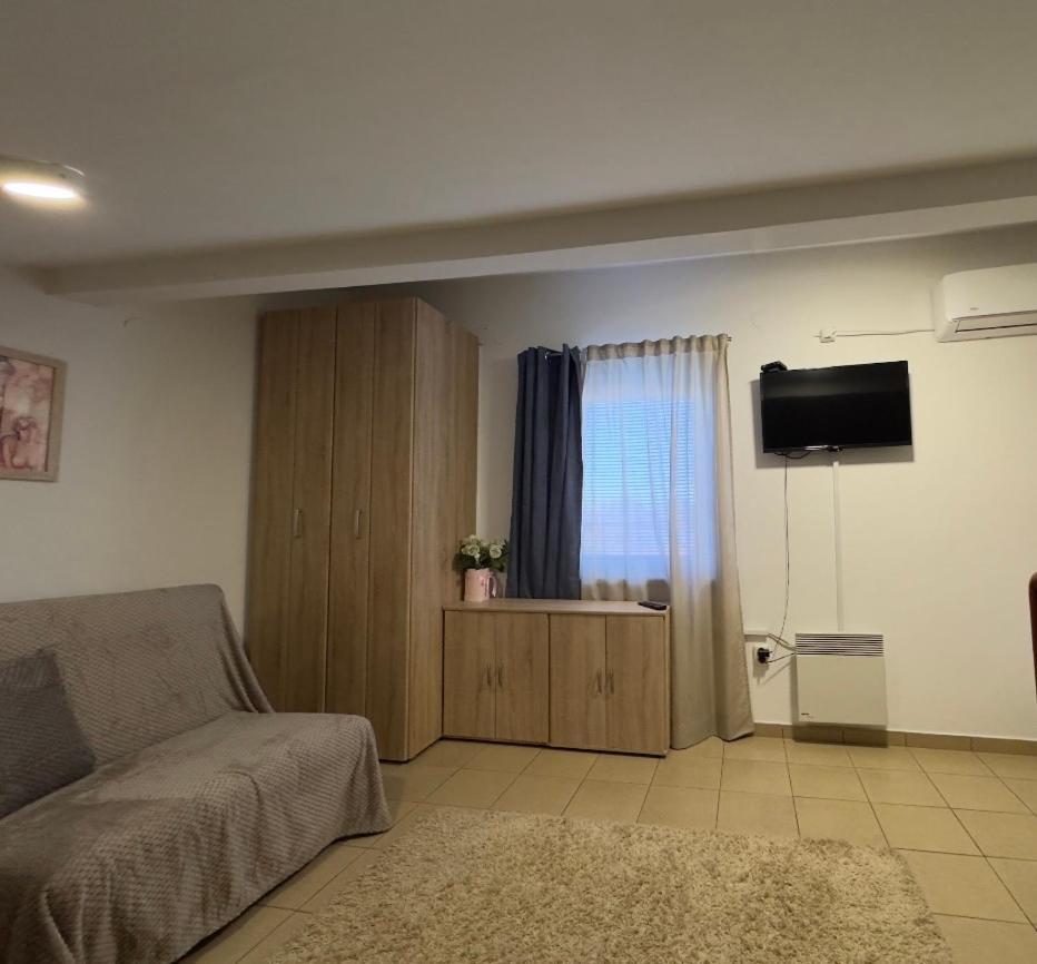 Guesthouse Vladimir & Ana Pančevo المظهر الخارجي الصورة